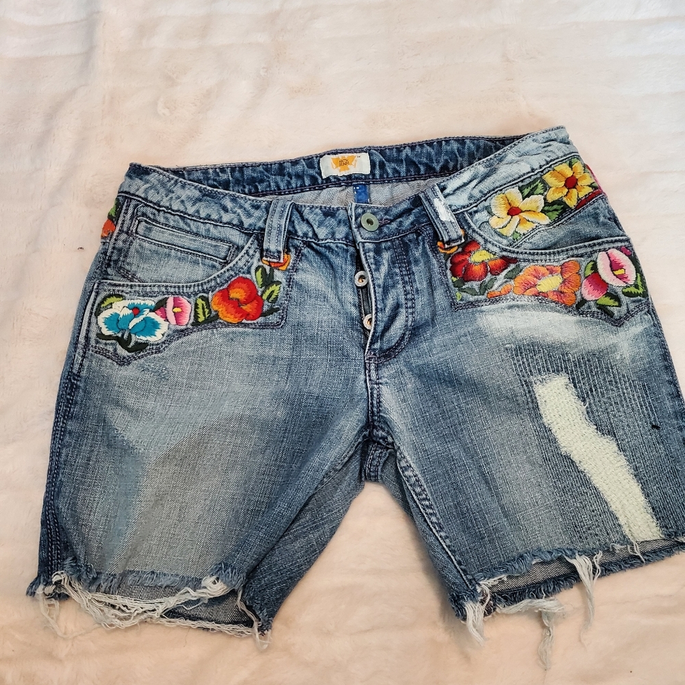 Antik Denim Shorts